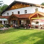Pensión Zum Ott Staudach-Egerndach