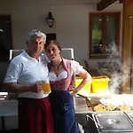 Zum Ott Pensión